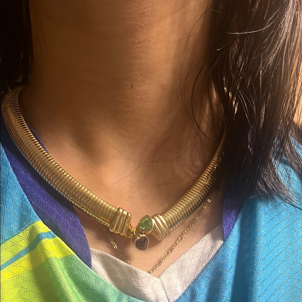 Amythest and peridot Elegant omega High 14kt yellowNecklace with Timeless Design - Picture 4 of 4